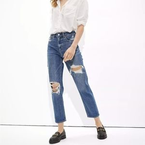 American Eagle Mom Straight Jean Stretch